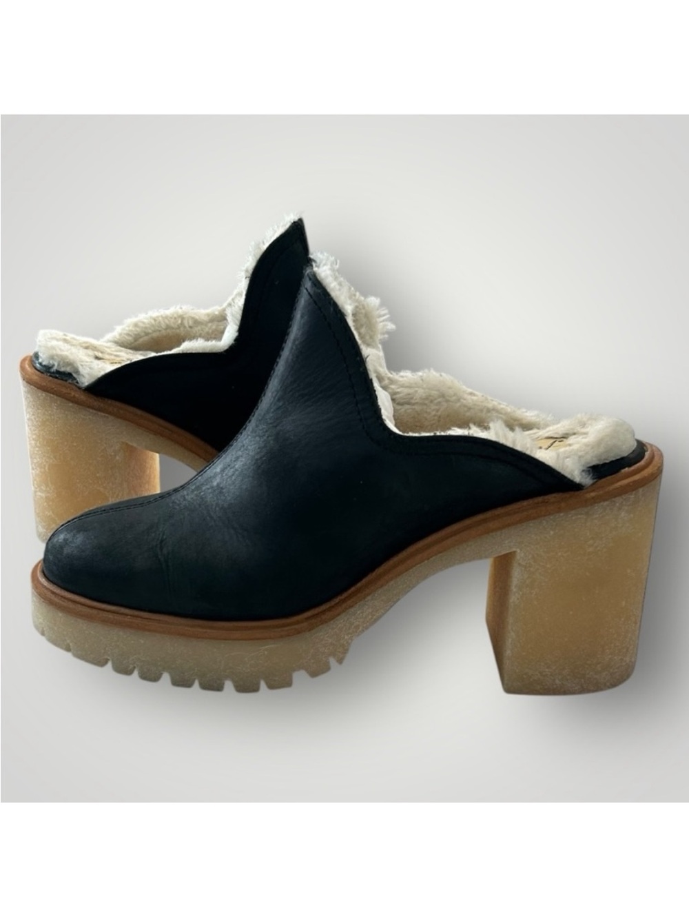 Free People James Platform Mule NWOB
Size 40/9.5 - Picture 4 of 13